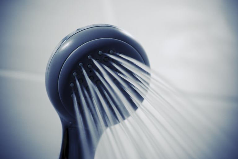 Les 6 bienfaits de la douche froide